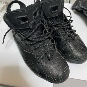 Size does not fit and want someone to have them